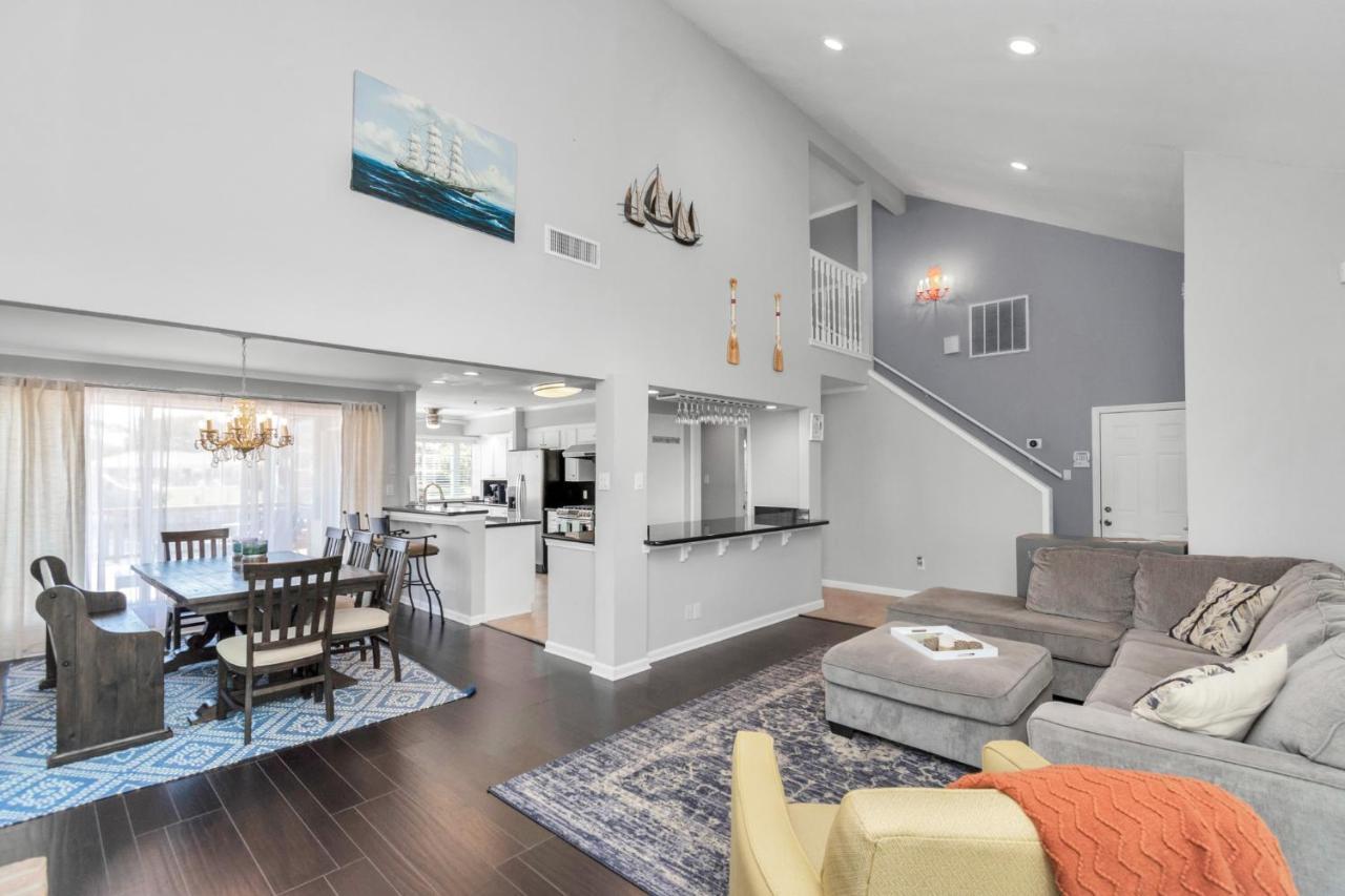 Beauty On The Water! Lake House Near The Beaches! Galveston Luaran gambar